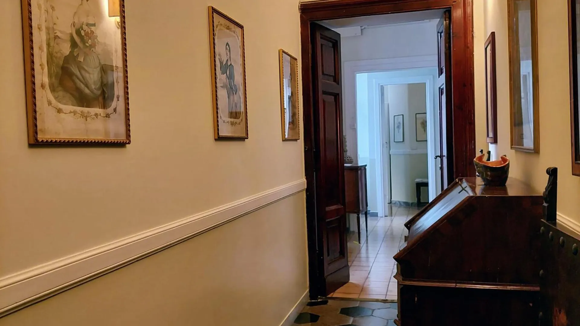 Residenza Maritti Deco Style- Guesthouse Rome Guest house
