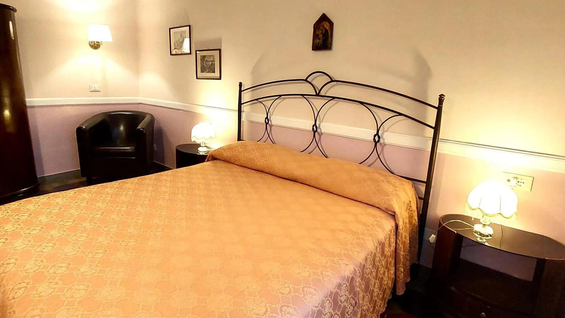 Residenza Maritti Deco Style- Ghuesthouse Hotel Rome Italy