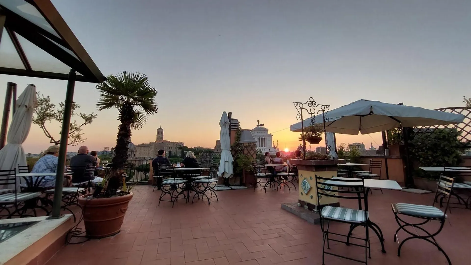 Residenza Maritti Deco Style- Ghuesthouse Hotel Rome 2*,  Italy